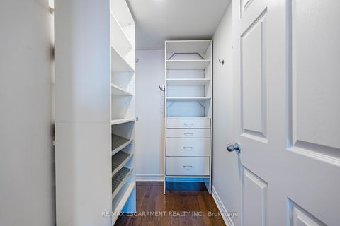 Photo 23 at 909 - 39 Parliament Street, Waterfront Communities C8, Toronto