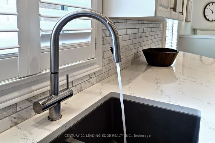 Photo 10 at 320 Waterbury Crescent, Port Perry, Scugog
