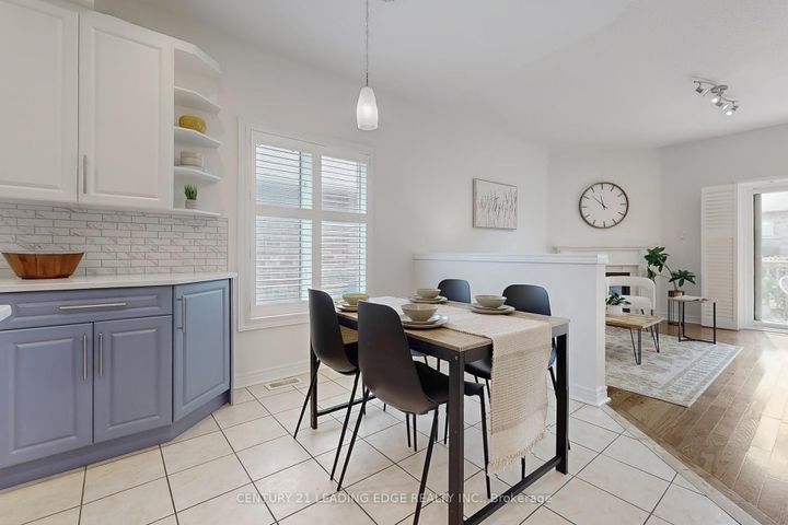 Photo 13 at 320 Waterbury Crescent, Port Perry, Scugog
