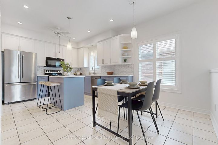 Photo 14 at 320 Waterbury Crescent, Port Perry, Scugog