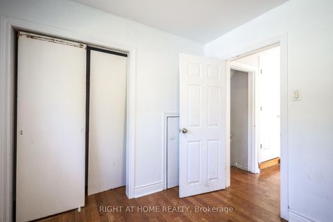 Photo 19 at 3261 Lawrence Avenue E, Woburn, Toronto