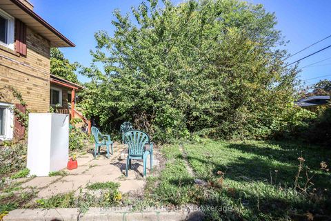 Photo 29 at 3261 Lawrence Avenue E, Woburn, Toronto