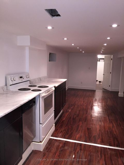Photo 10 at 360A Lawrence Avenue W, Nortown, Toronto