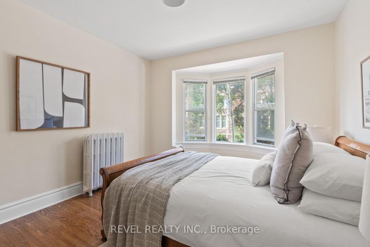 Photo 11 at 237 Bartlett Avenue, Junction, Toronto