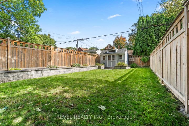 Photo 18 at 237 Bartlett Avenue, Junction, Toronto