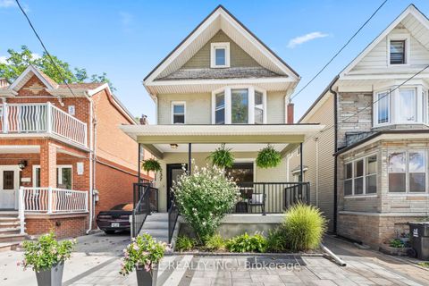 Photo 24 at 237 Bartlett Avenue, Junction, Toronto
