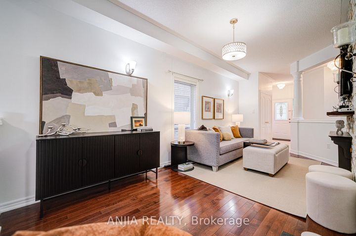 Photo 9 at 97 Blackthorn Drive, Maple, Vaughan