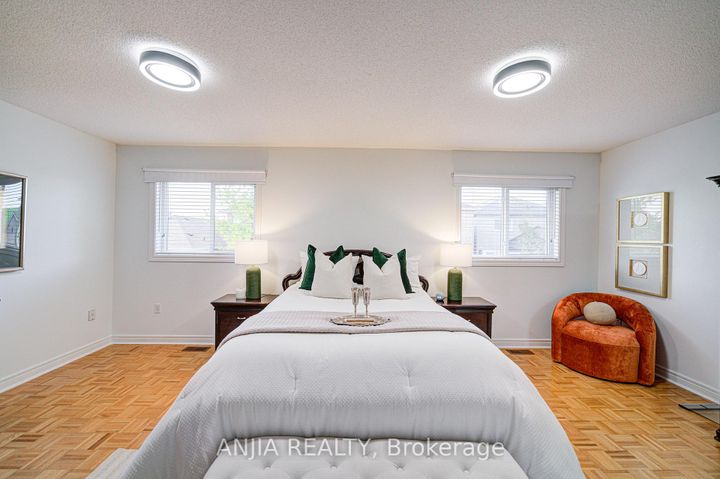 Photo 24 at 97 Blackthorn Drive, Maple, Vaughan