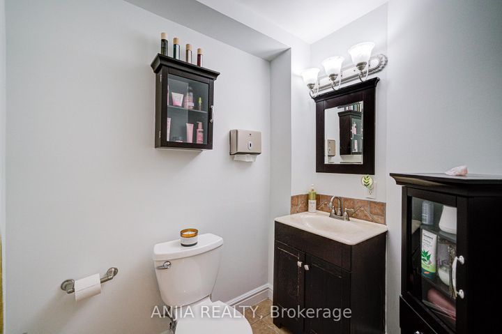 Photo 43 at 97 Blackthorn Drive, Maple, Vaughan