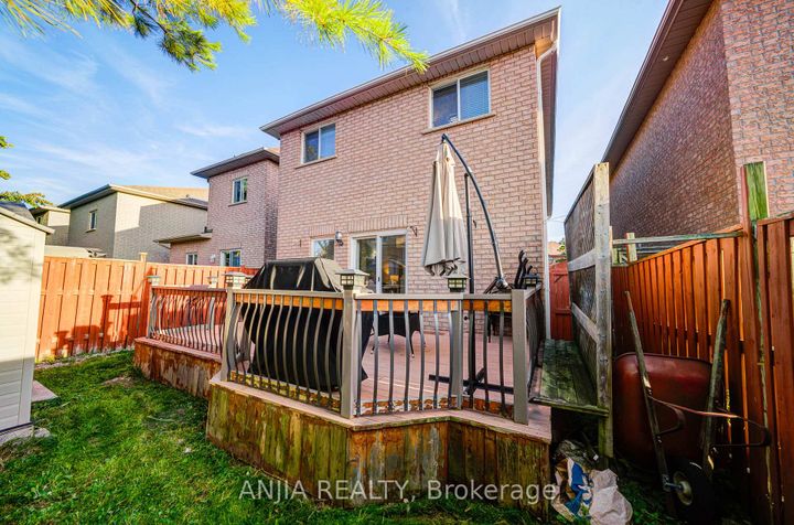 Photo 46 at 97 Blackthorn Drive, Maple, Vaughan