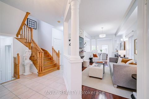 Photo 4 at 97 Blackthorn Drive, Maple, Vaughan
