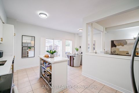 Photo 15 at 97 Blackthorn Drive, Maple, Vaughan