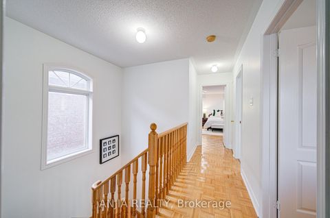 Photo 16 at 97 Blackthorn Drive, Maple, Vaughan
