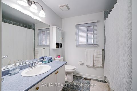 Photo 21 at 97 Blackthorn Drive, Maple, Vaughan