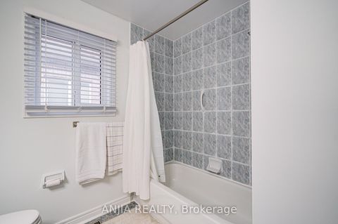 Photo 22 at 97 Blackthorn Drive, Maple, Vaughan