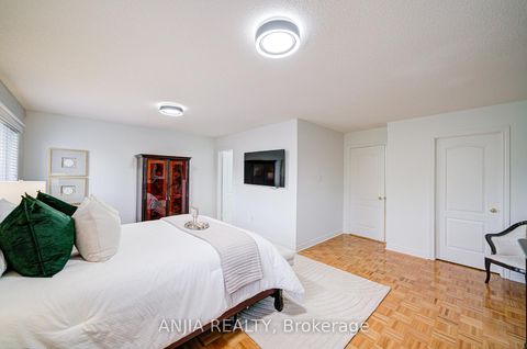 Photo 25 at 97 Blackthorn Drive, Maple, Vaughan