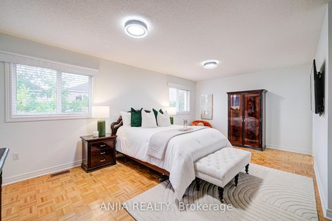 Photo 26 at 97 Blackthorn Drive, Maple, Vaughan