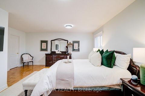 Photo 28 at 97 Blackthorn Drive, Maple, Vaughan