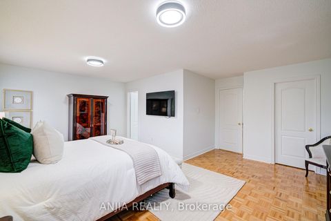 Photo 29 at 97 Blackthorn Drive, Maple, Vaughan