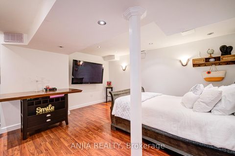 Photo 41 at 97 Blackthorn Drive, Maple, Vaughan