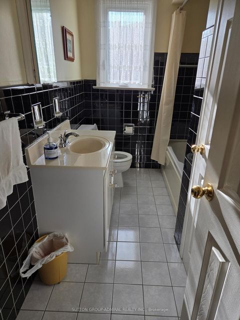 Photo 2 at 261 Epsom Downs Drive, CFB, Toronto