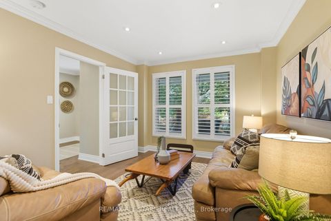 Photo 14 at 23 Bolton Drive, Uxbridge