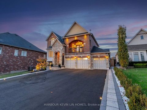 Photo 1 at 44 Philson Court, Cookstown, Innisfil