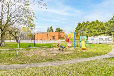 Photo 2 at 1708 - 100 Echo Point, L'Amoreaux, Toronto Photo 2 at 1708 - 100 Echo Point, L'Amoreaux, Toronto