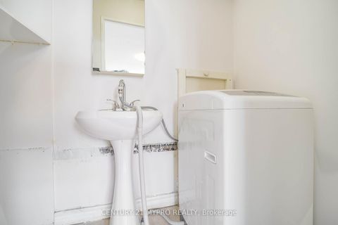 Photo 18 at 1708 - 100 Echo Point, L'Amoreaux, Toronto Photo 18 at 1708 - 100 Echo Point, L'Amoreaux, Toronto