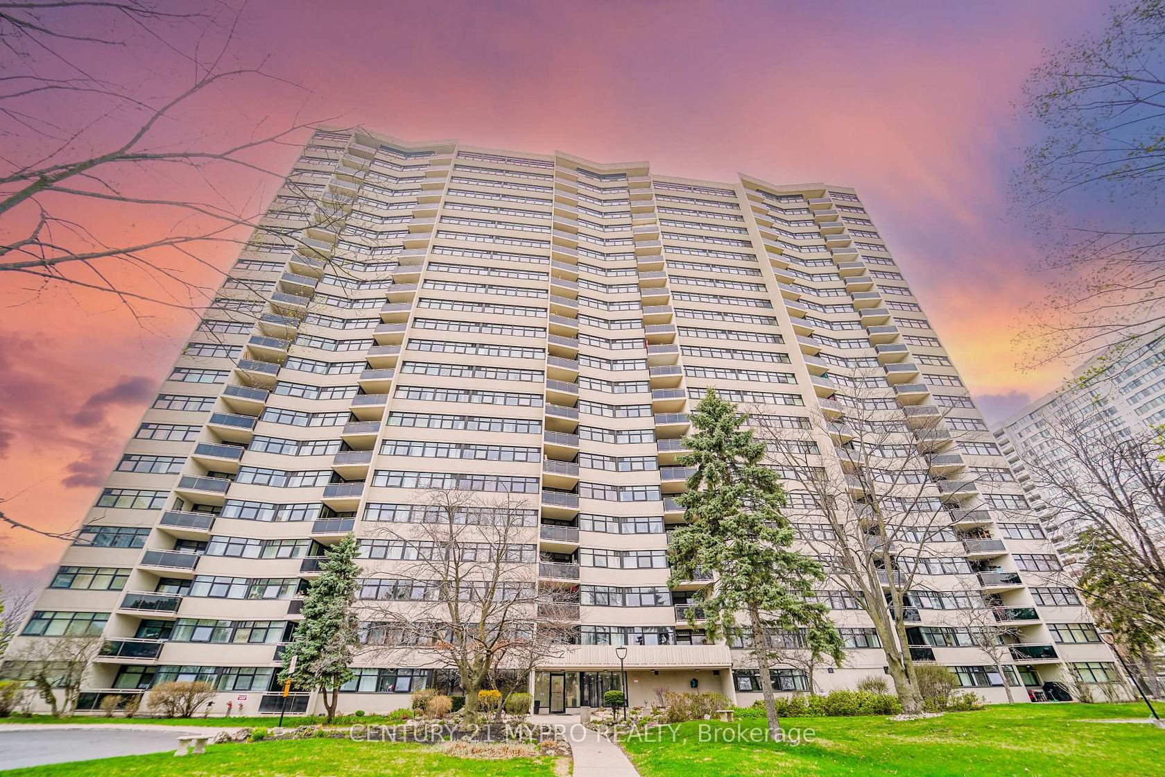 1708 - 100 Echo Point, L'Amoreaux, Toronto by Loree Meneguzzi Real Estate 1708 - 100 Echo Point, L'Amoreaux, Toronto