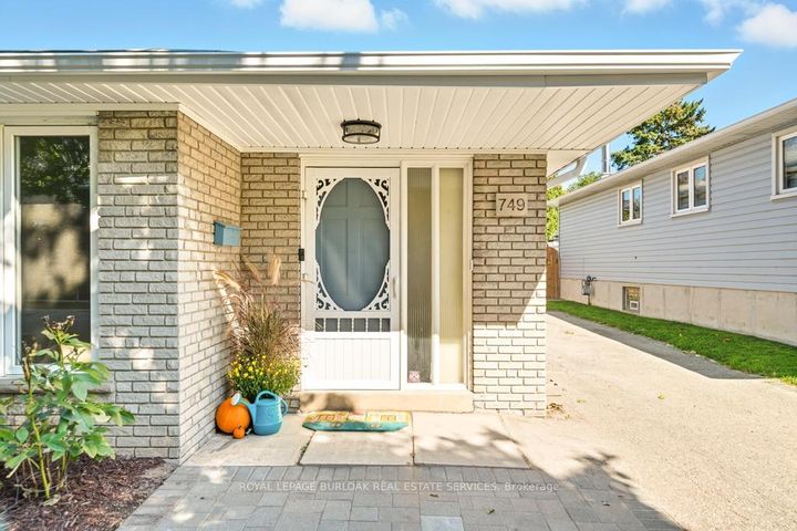 Photo 4 at 749 Hager Avenue, Brant, Burlington