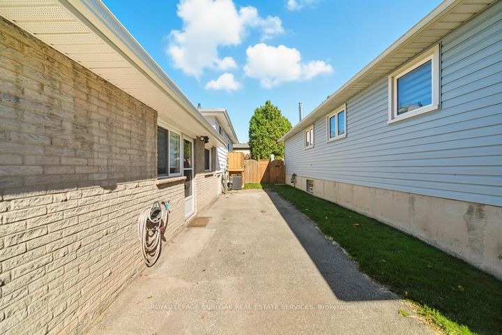 Photo 5 at 749 Hager Avenue, Brant, Burlington