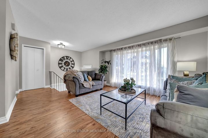 Photo 5 at 248 Northminister Court, Centennial, Oshawa