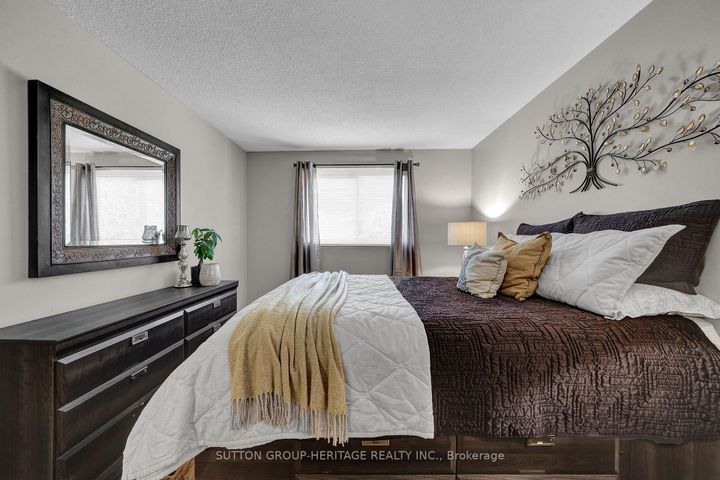 Photo 16 at 248 Northminister Court, Centennial, Oshawa