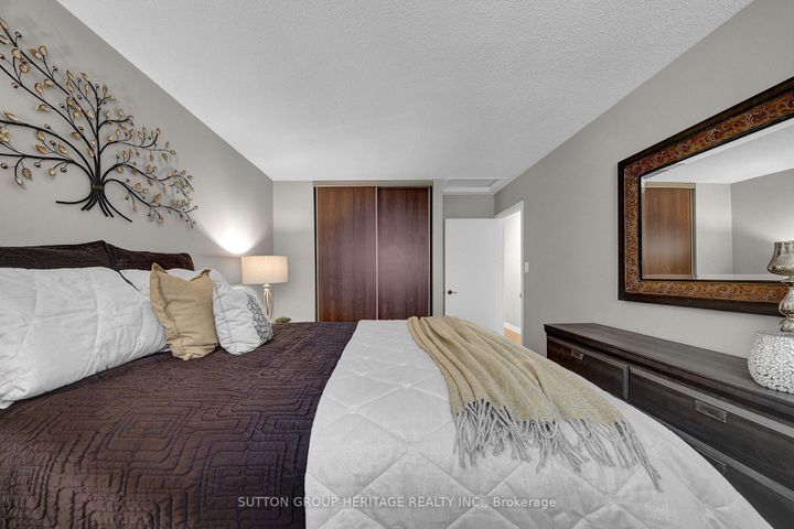Photo 17 at 248 Northminister Court, Centennial, Oshawa