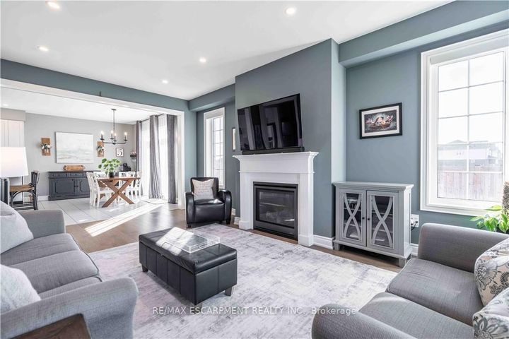 Photo 11 at 253 Kinsman Drive, Binbrook, Hamilton