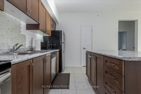 Photo 6 at 102 - 299 Cundles Road E, Alliance, Barrie