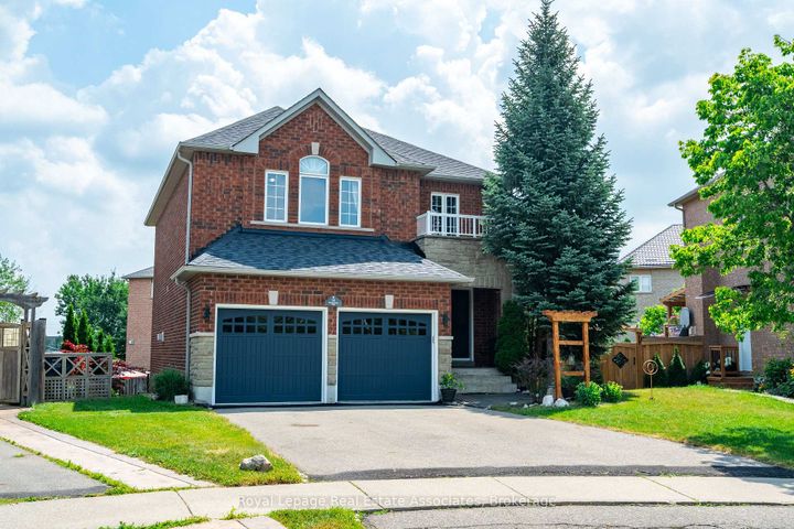 Photo 0 at 16 Sandyside Crescent, Fletcher's Meadow, Brampton