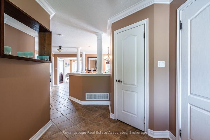 Photo 3 at 16 Sandyside Crescent, Fletcher's Meadow, Brampton