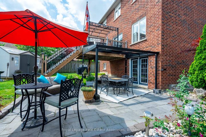 Photo 40 at 16 Sandyside Crescent, Fletcher's Meadow, Brampton