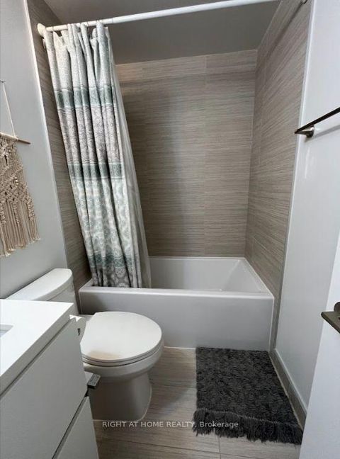 Photo 3 at 508 - 665 Kingston Road, The Beaches, Toronto Photo 3 at 508 - 665 Kingston Road, The Beaches, Toronto