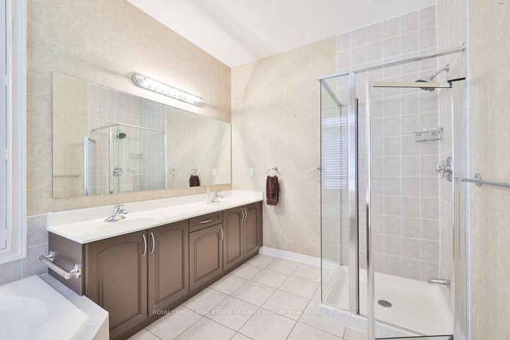 Photo 27 at 27 - 2165 Stavebank Road, Cooksville, Mississauga