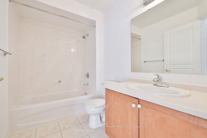 Photo 37 at 27 - 2165 Stavebank Road, Cooksville, Mississauga