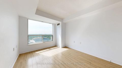 Photo 14 at 2007 - 21 Hillcrest Avenue, Willowdale East, Toronto