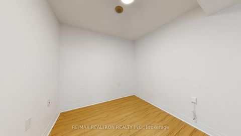 Photo 17 at 2007 - 21 Hillcrest Avenue, Willowdale East, Toronto