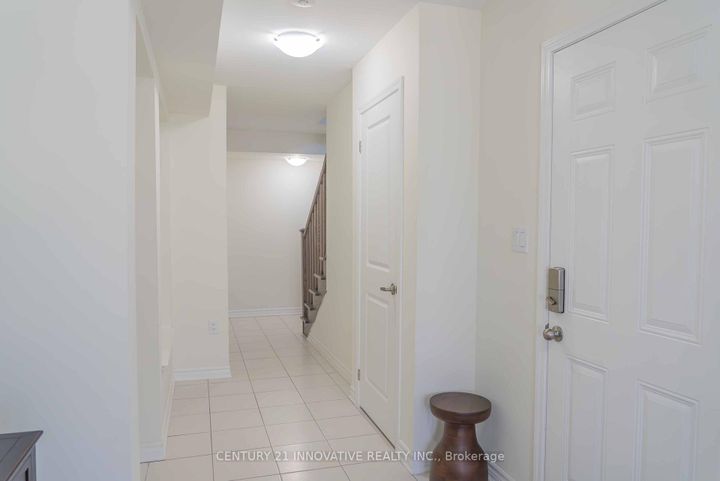 Photo 6 at 3372 Swordbill Street, Rural Pickering, Pickering