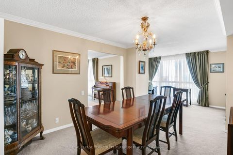 Photo 5 at 1202 - 3 Concorde Place, Don Mills, Toronto