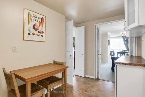 Photo 9 at 1202 - 3 Concorde Place, Don Mills, Toronto