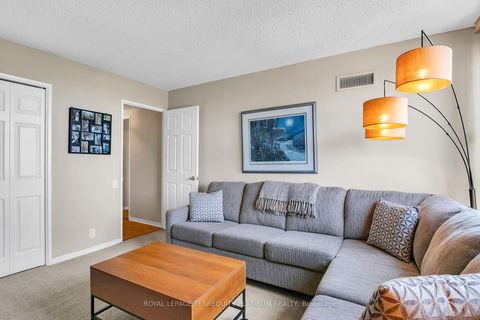 Photo 18 at 1202 - 3 Concorde Place, Don Mills, Toronto