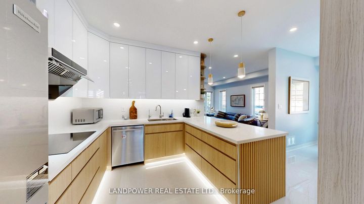 Photo 10 at 6 Pyneside Street, Cornell, Markham